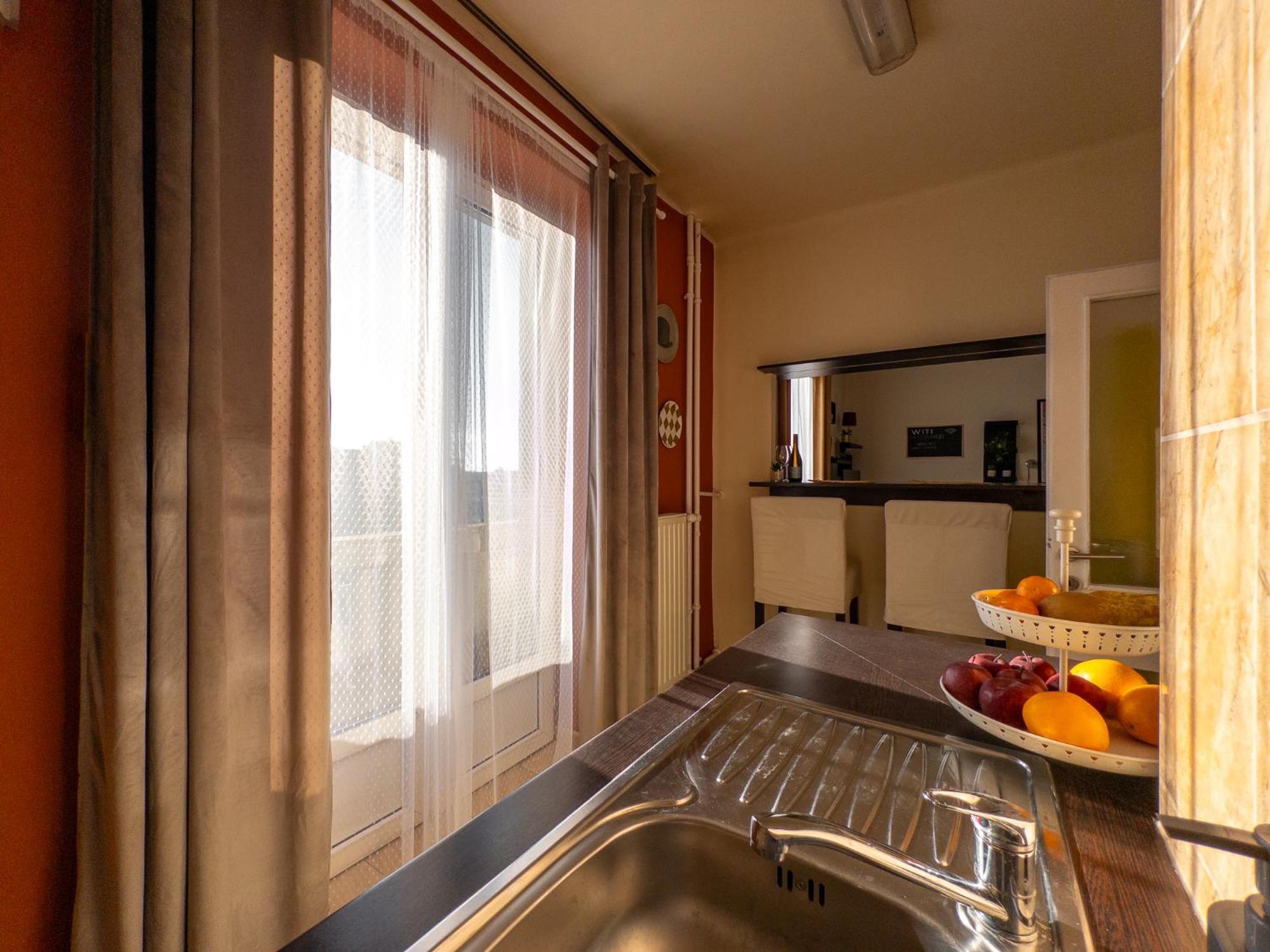 Loggia Apartman Дьёр Экстерьер фото