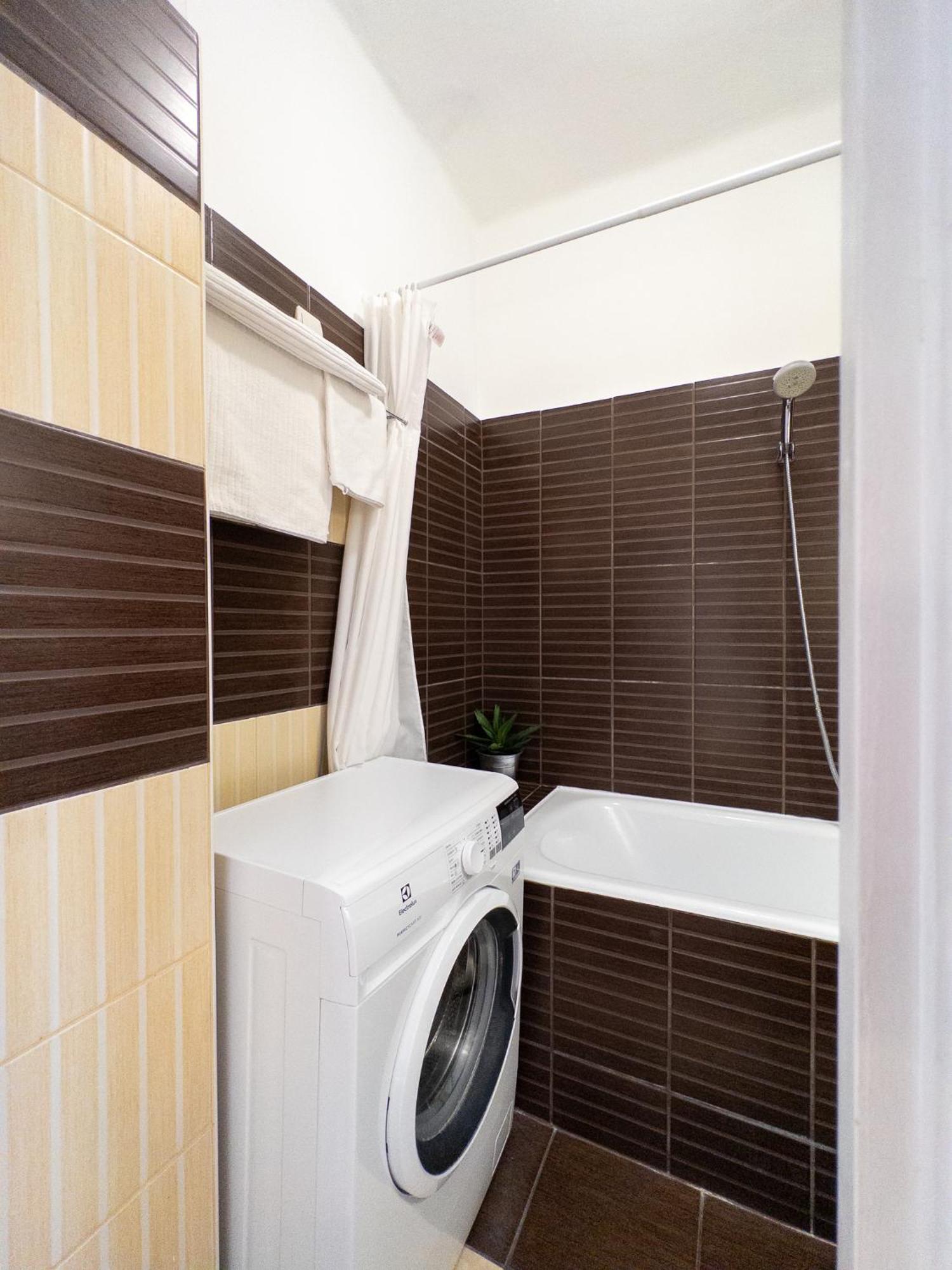 Loggia Apartman Дьёр Экстерьер фото
